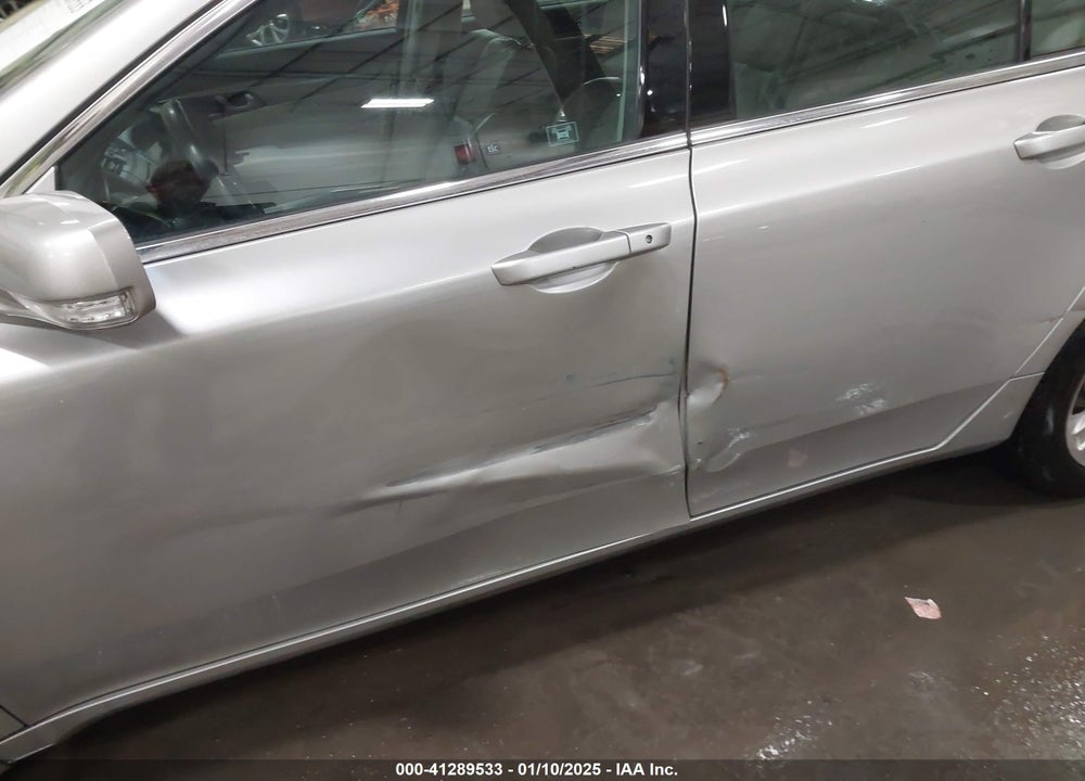 2010 ACURA TL 3.5 VIN: 19UUA8F28AA027417