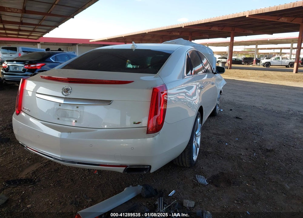 2014 CADILLAC XTS VIN: 2G61V5S82E9147121