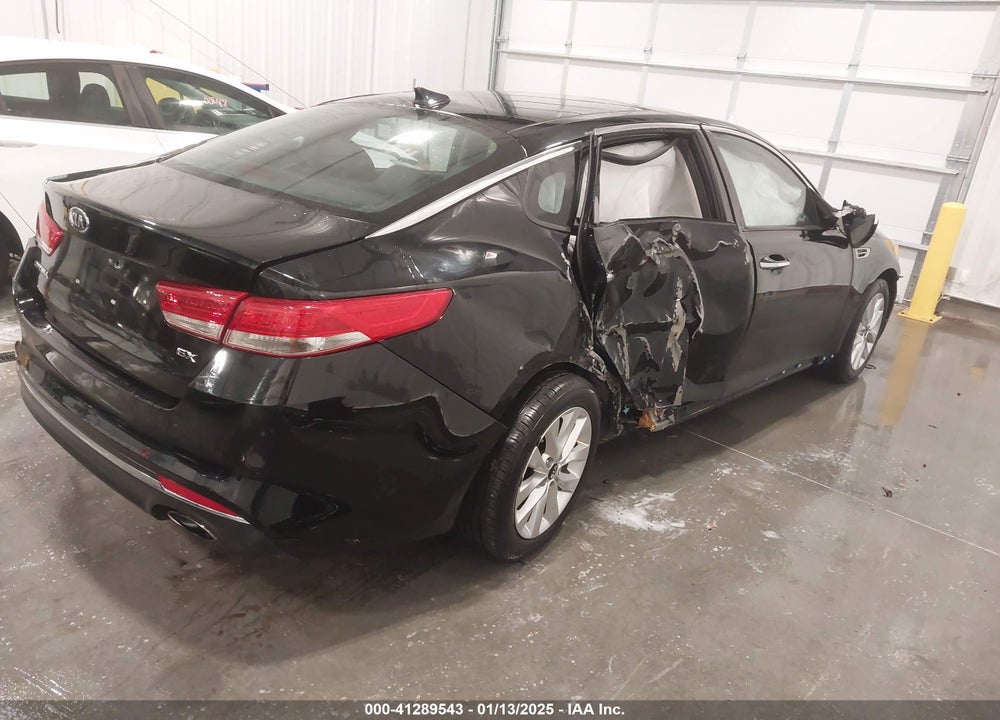 2018 KIA OPTIMA EX VIN: 5XXGU4L34JG247151