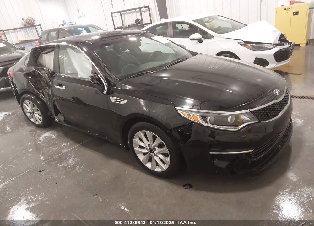 2018 KIA OPTIMA EX VIN: 5XXGU4L34JG247151