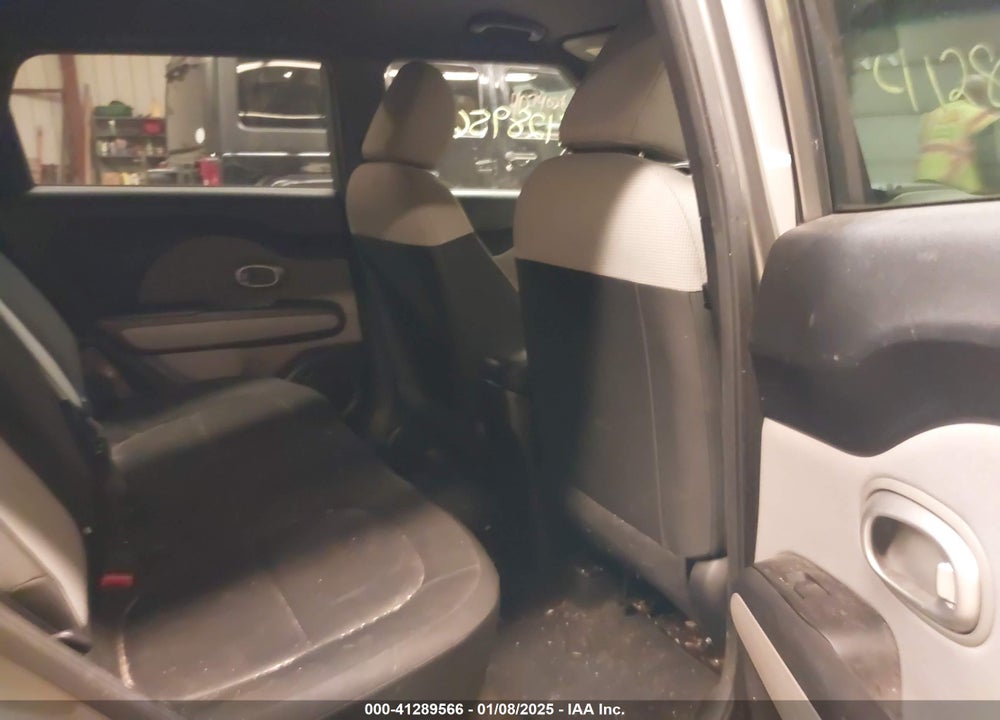 2016 KIA SOUL VIN: KNDJN2A22G7274772