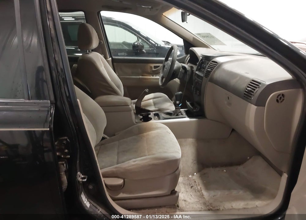 2005 KIA SORENTO EX/LX VIN: KNDJC733855335284