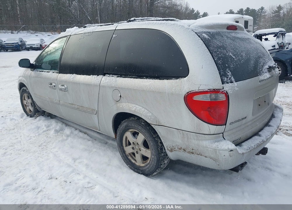 2007 DODGE GRAND CARAVAN SXT VIN: 2D4GP44LX7R101135