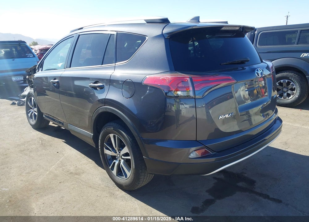 2016 TOYOTA RAV4 XLE VIN: 2T3WFREV3GW241865