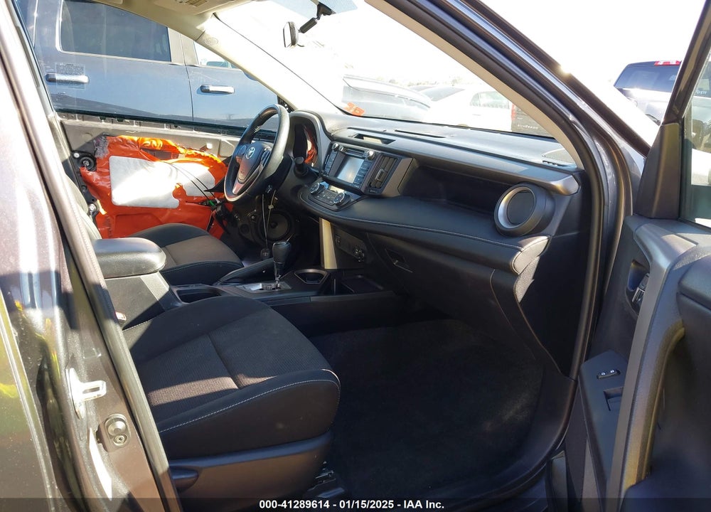 2016 TOYOTA RAV4 XLE VIN: 2T3WFREV3GW241865