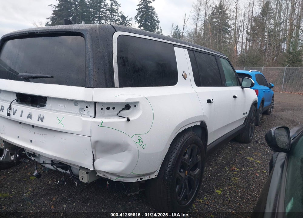 2025 RIVIAN R1S ADVENTURE DUAL MOTOR LARGE PACK/ADVENTURE DUAL MOTOR MAX PACK VIN: 7PDSGBBA3SN052257