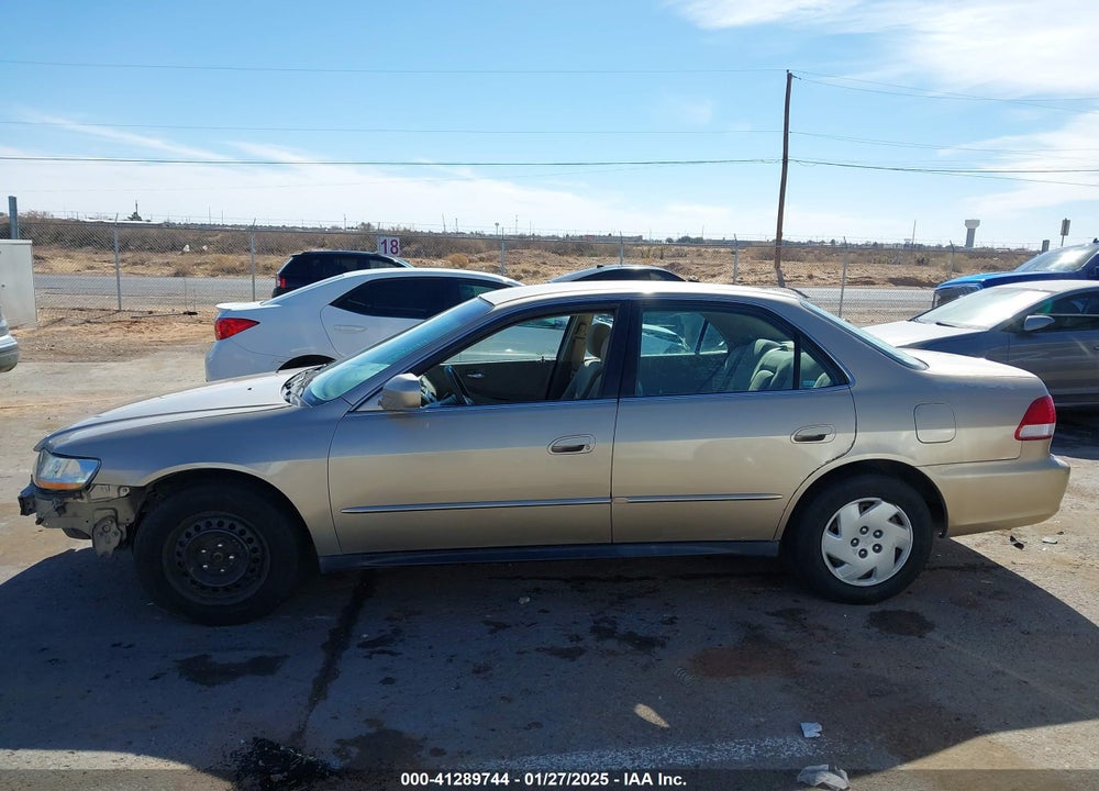 2002 HONDA ACCORD 3.0 LX VIN: 1HGCG16492A069549