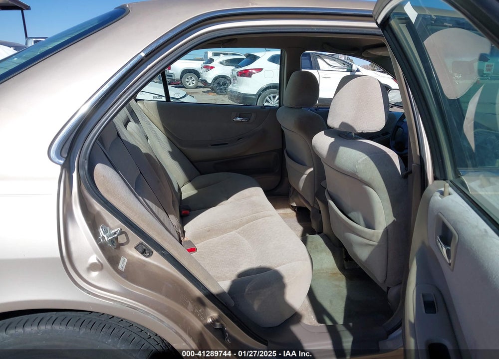 2002 HONDA ACCORD 3.0 LX VIN: 1HGCG16492A069549