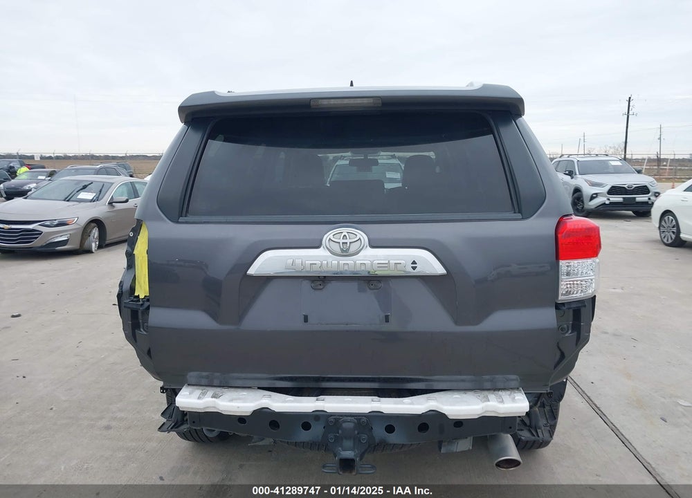 2010 TOYOTA 4RUNNER LIMITED V6 VIN: JTEZU5JR0A5012171