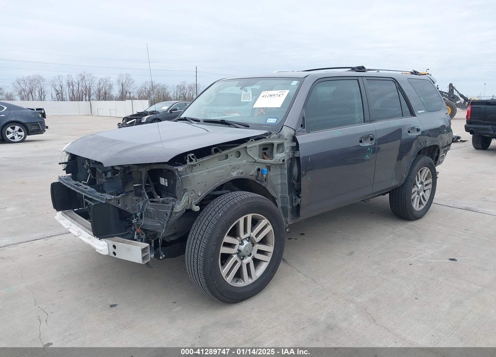 2010 TOYOTA 4RUNNER LIMITED V6 VIN: JTEZU5JR0A5012171