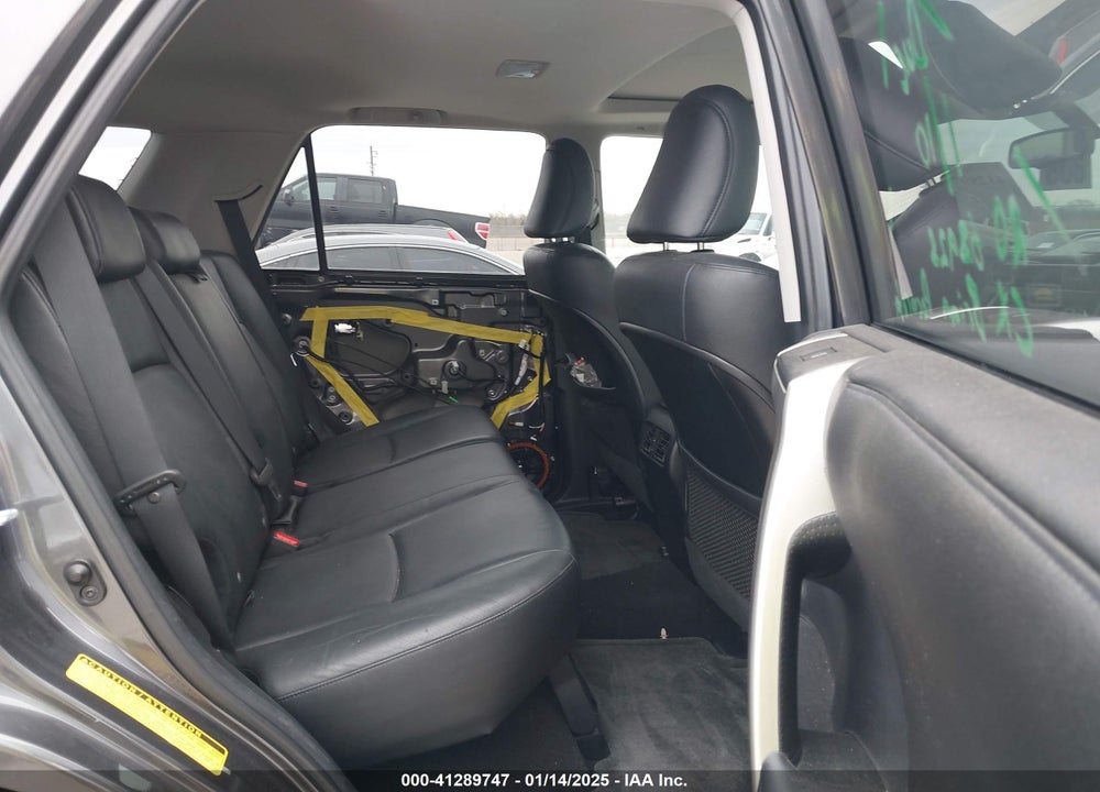 2010 TOYOTA 4RUNNER LIMITED V6 VIN: JTEZU5JR0A5012171