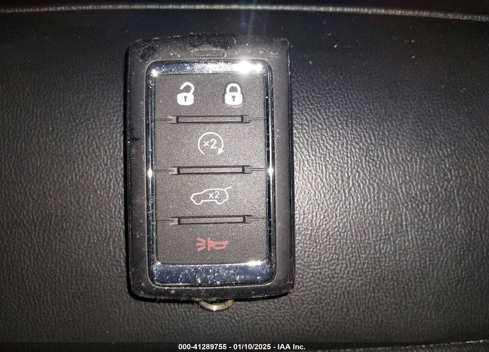 2024 JEEP GRAND CHEROKEE L LIMITED 4X4 VIN: 1C4RJKBG0R8515797
