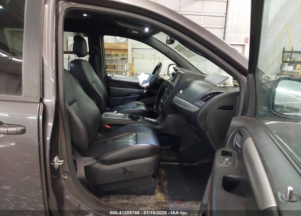 2019 DODGE GRAND CARAVAN GT VIN: 2C4RDGEG5KR726083