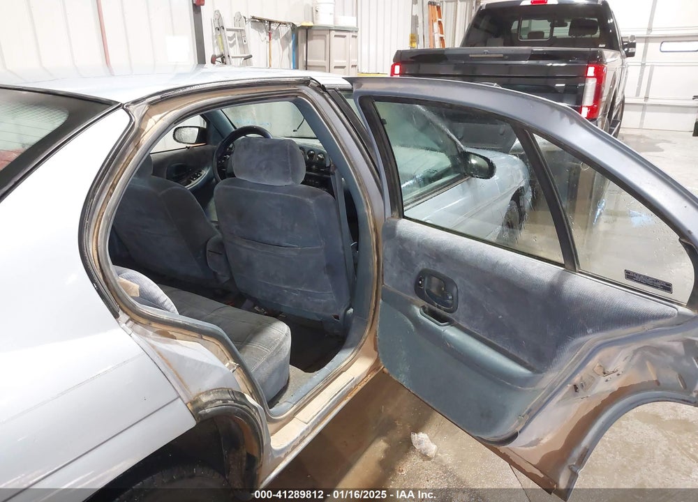 1997 CHEVROLET LUMINA TAXI VIN: 2G1WL52M1V9132379
