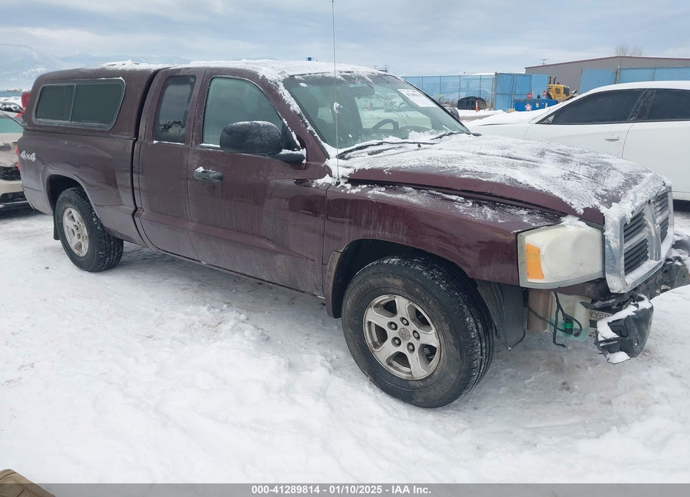 2005 DODGE DAKOTA VIN: 1D7HW42N65S305733