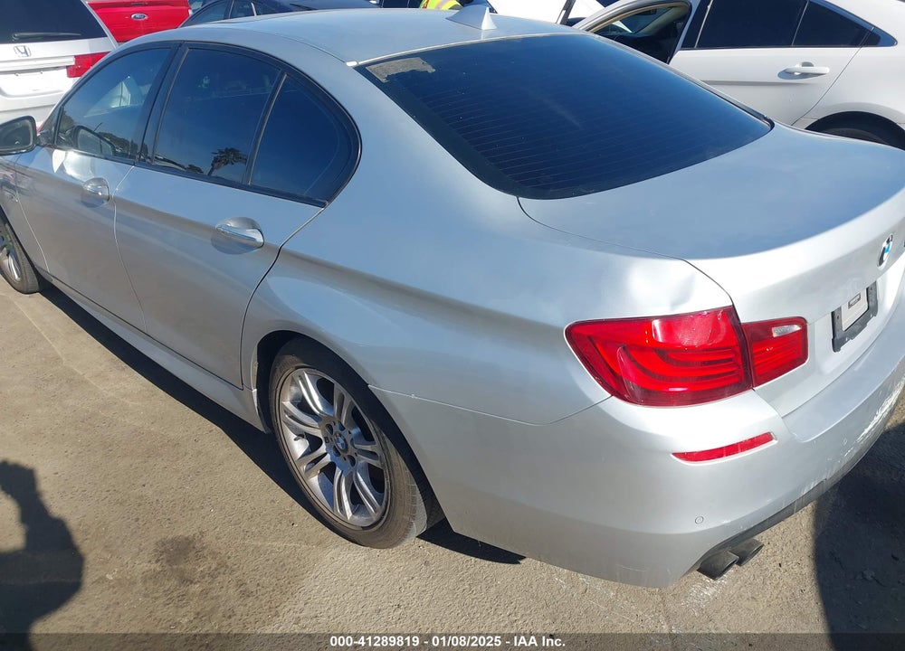 2013 BMW 528I VIN: WBAXG5C51DD230818