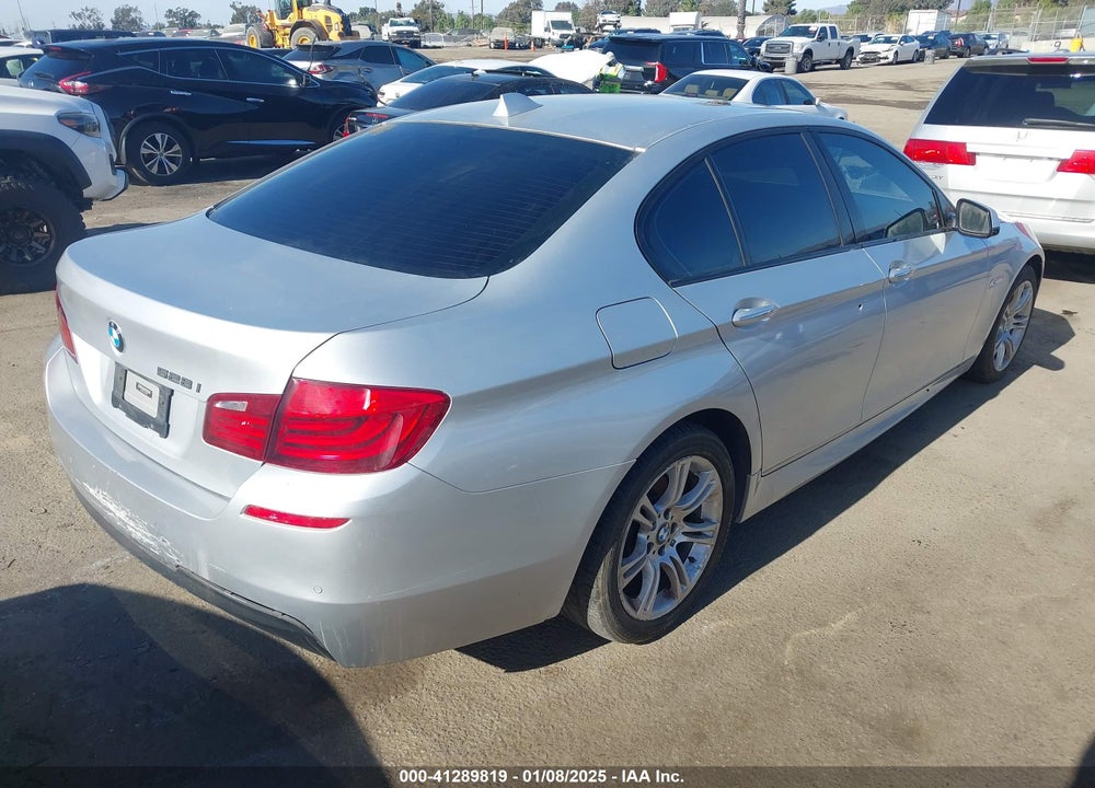 2013 BMW 528I VIN: WBAXG5C51DD230818
