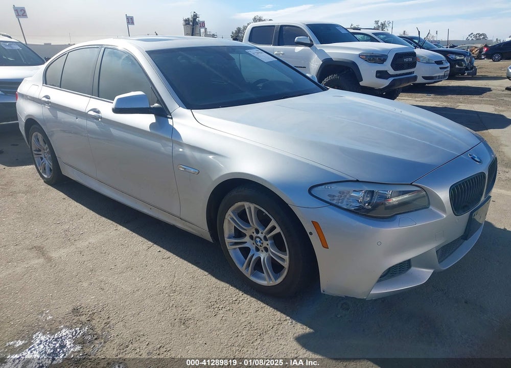 2013 BMW 528I VIN: WBAXG5C51DD230818