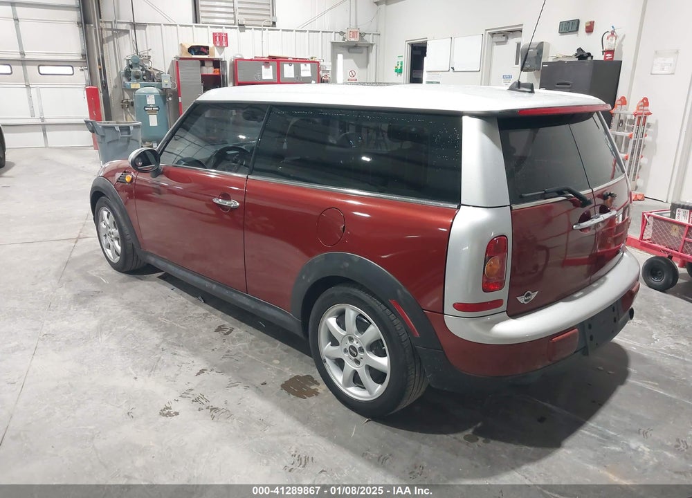 2009 MINI COOPER CLUBMAN VIN: WMWML33579TX36198