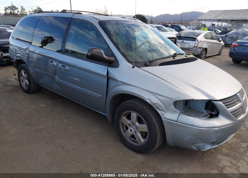 2005 DODGE GRAND CARAVAN SXT VIN: 2D4GP44L95R599390