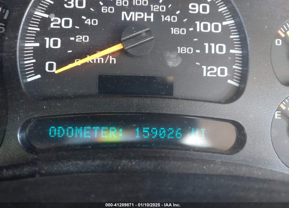 2005 CHEVROLET TAHOE LT VIN: 1GNEC13TX5R269982