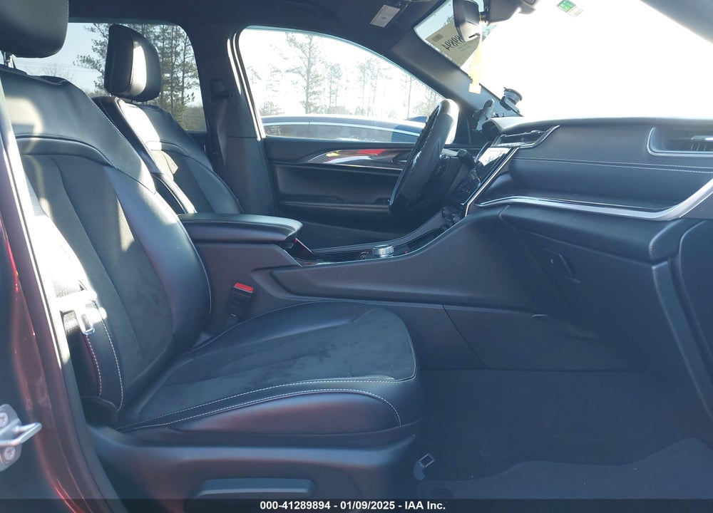 2021 JEEP GRAND CHEROKEE L ALTITUDE 4X2 VIN: 1C4RJJAG2M8203629