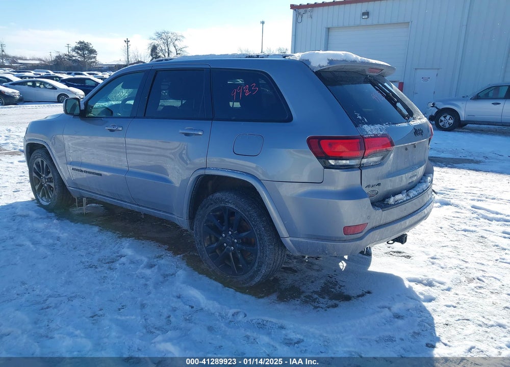 2018 JEEP GRAND CHEROKEE VIN: 1C4RJFAG3JC302935