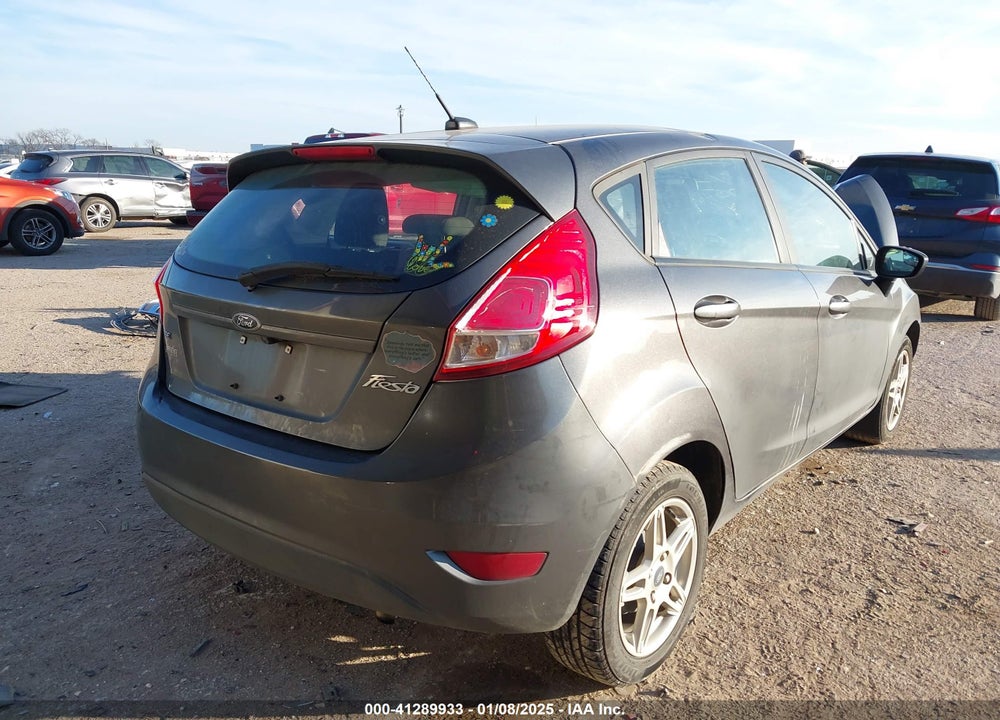 2018 FORD FIESTA SE VIN: 3FADP4EJ5JM128082