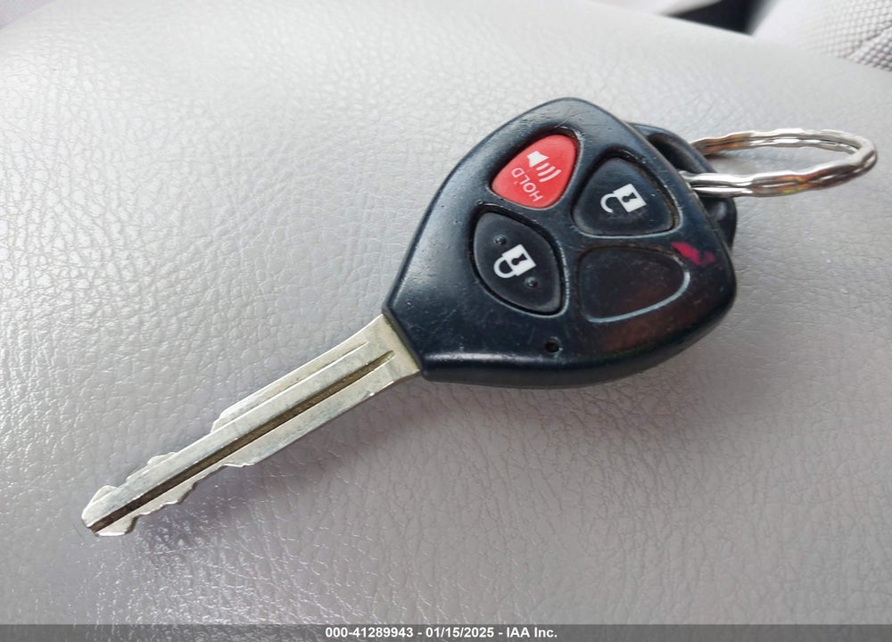 2007 TOYOTA RAV4 VIN: JTMZD33V575061247