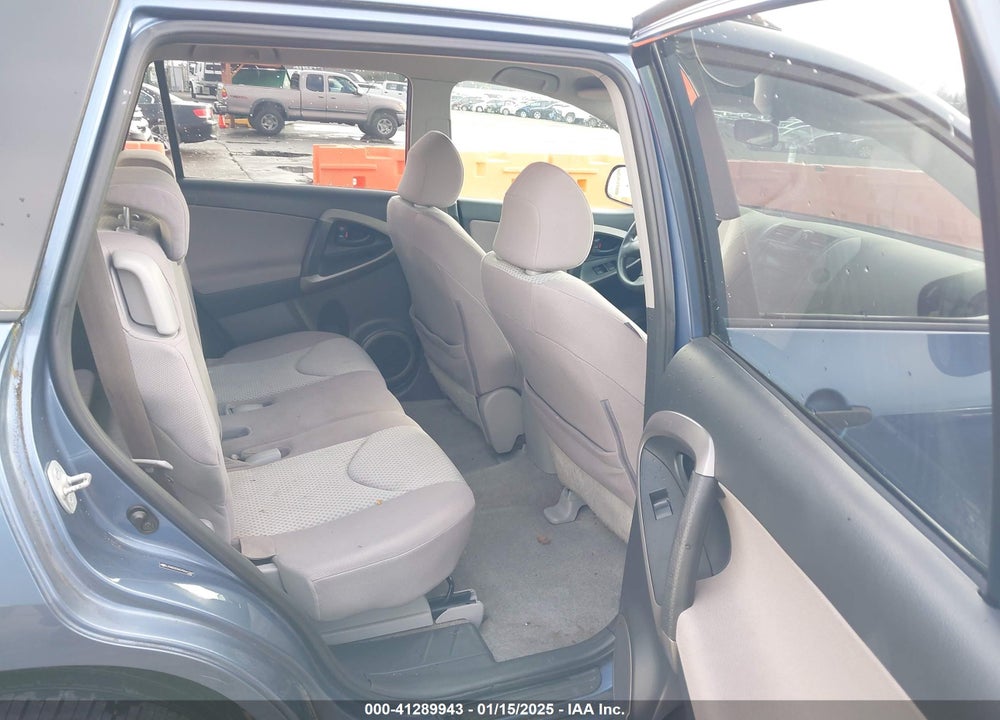 2007 TOYOTA RAV4 VIN: JTMZD33V575061247