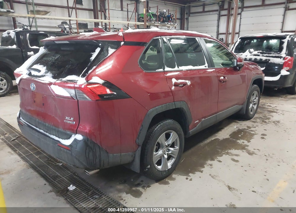 2024 TOYOTA RAV4 HYBRID XLE VIN: JTMRWRFV2RD246969
