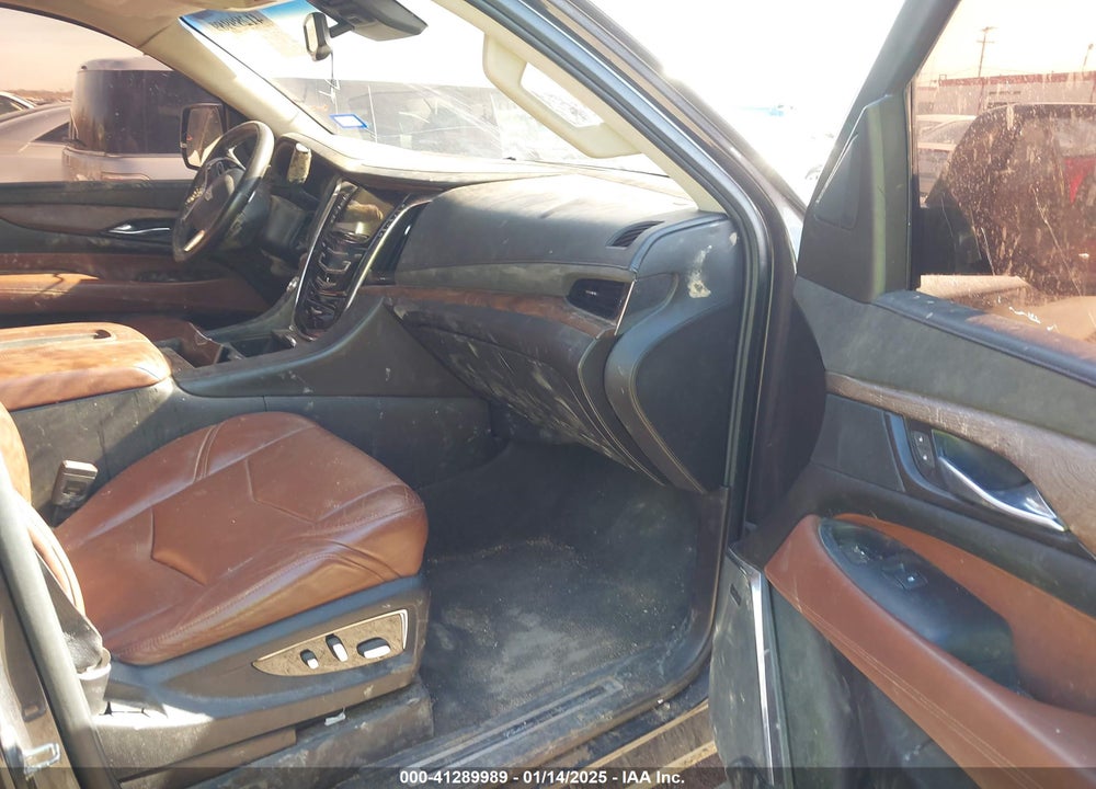 2015 CADILLAC ESCALADE VIN: 1GYS3NKJ5FR540221