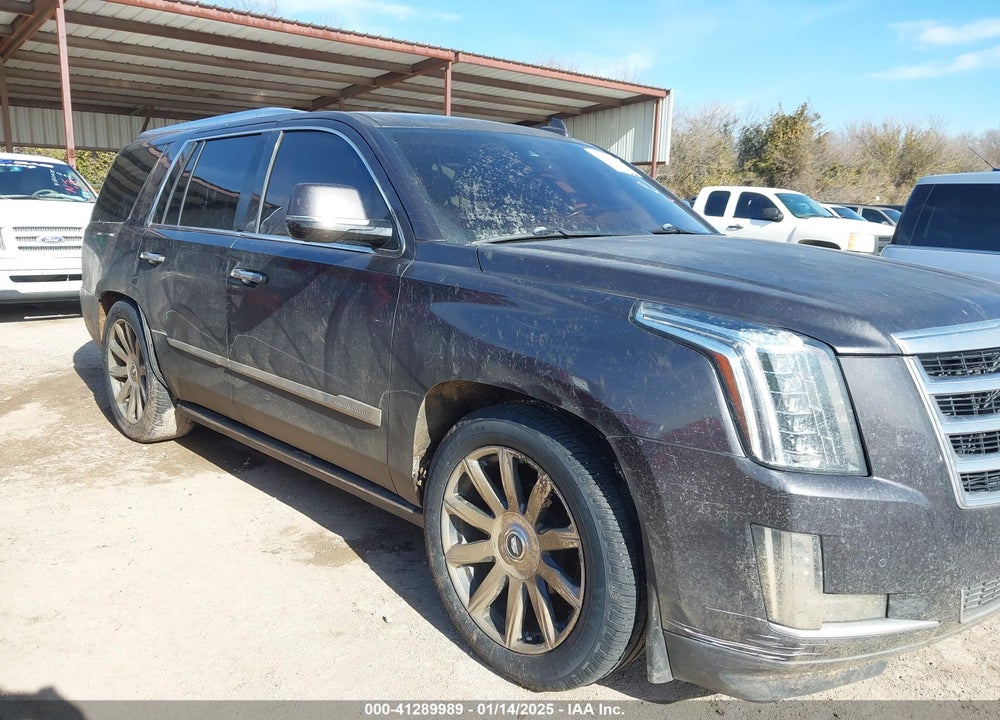 2015 CADILLAC ESCALADE VIN: 1GYS3NKJ5FR540221