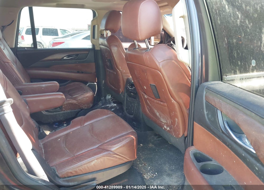 2015 CADILLAC ESCALADE VIN: 1GYS3NKJ5FR540221