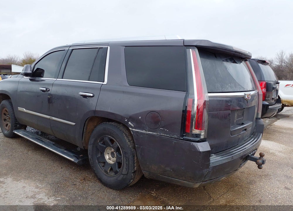 2015 CADILLAC ESCALADE VIN: 1GYS3NKJ5FR540221