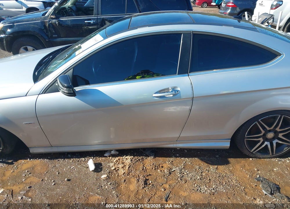 2015 MERCEDES-BENZ C 250 VIN: WDDGJ4HB5FG398188