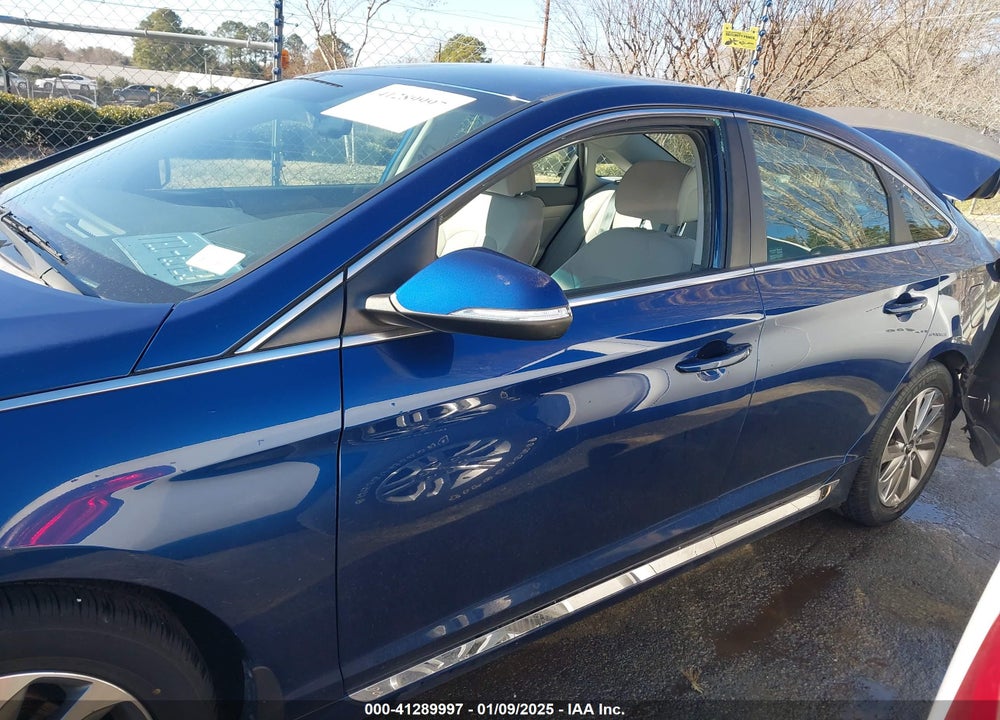 2017 HYUNDAI SONATA VIN: 5NPE34AF2HH444583