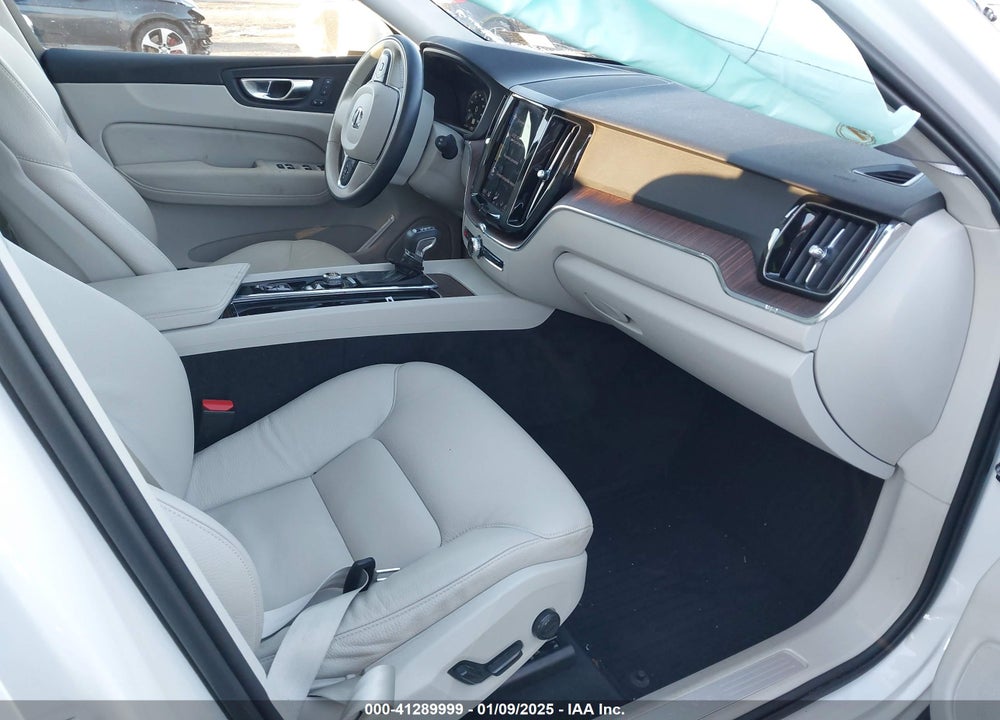 2021 VOLVO XC60 T6 MOMENTUM VIN: YV4A22RKXM1783209