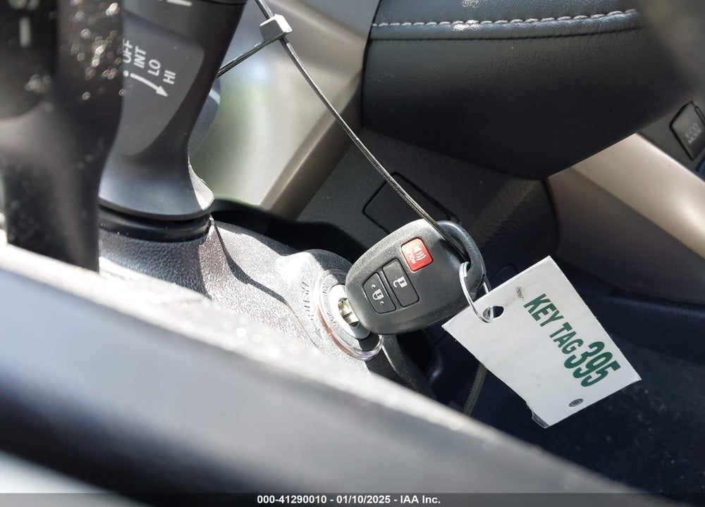2015 TOYOTA RAV4 XLE VIN: 2T3RFREV0FW340459