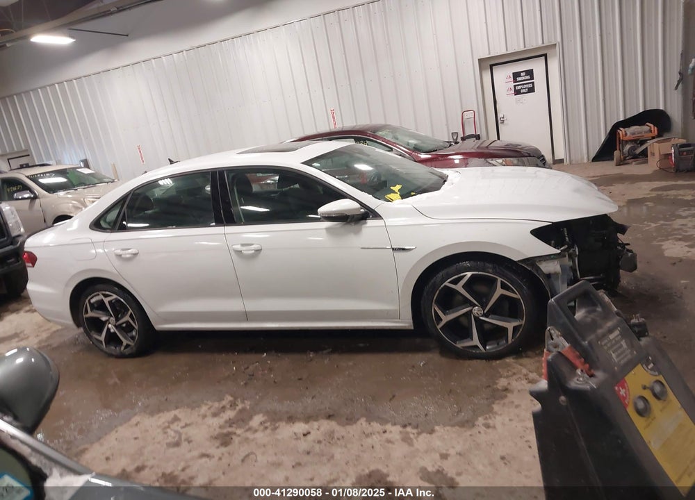 2020 VOLKSWAGEN PASSAT VIN: 1VWMA7A37LC021086