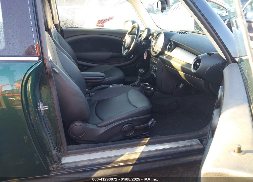 2013 MINI CLUBMAN VIN: WMWZF3C57DT489934