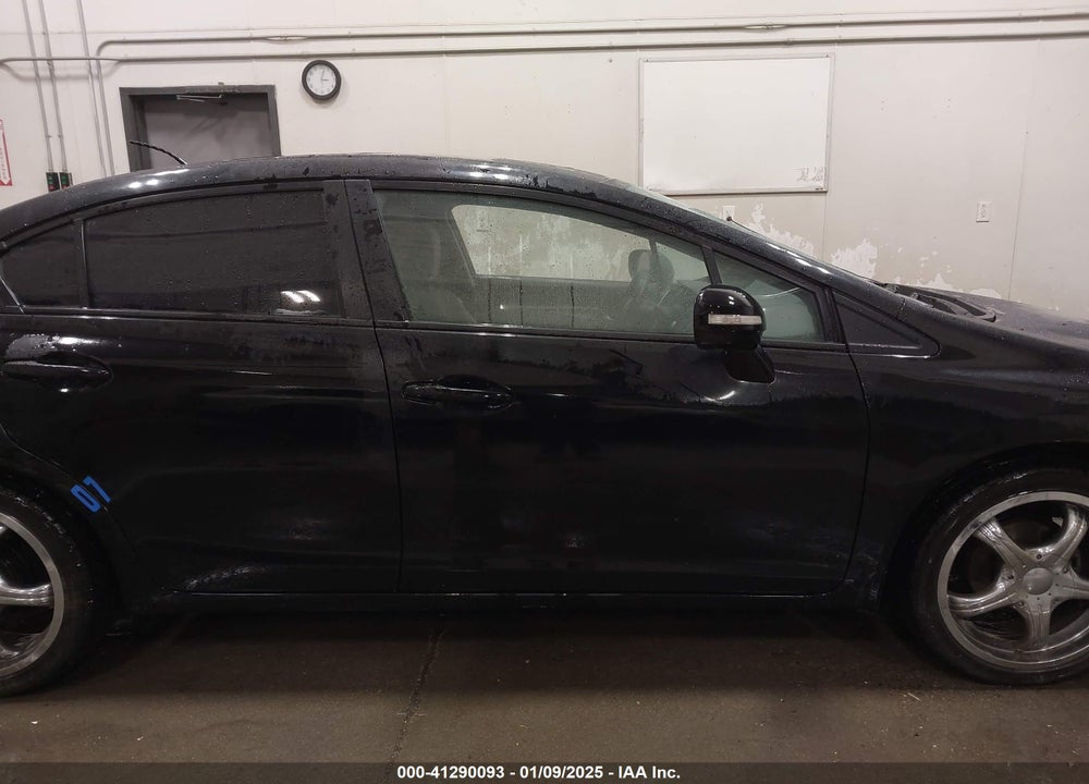 2013 HONDA CIVIC HYBRID VIN: 19XFB4F27DE200522