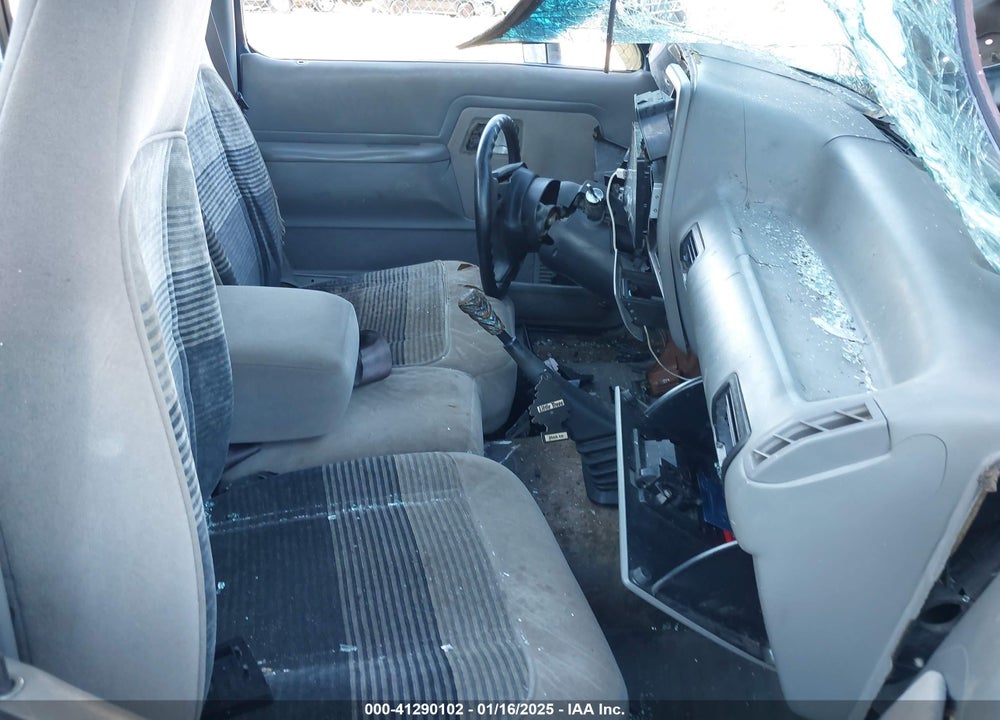 1992 FORD RANGER VIN: 1FTCR10U5NTA75200