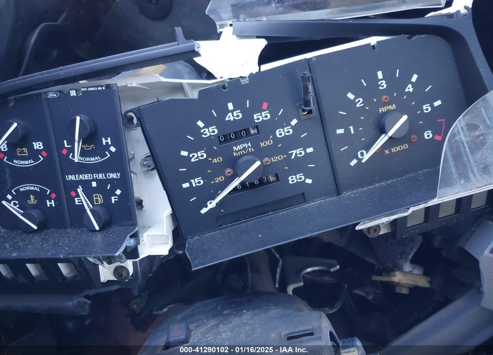 1992 FORD RANGER VIN: 1FTCR10U5NTA75200
