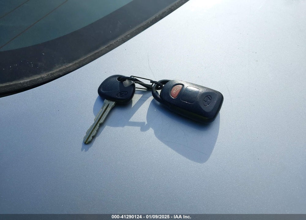2013 HYUNDAI ELANTRA VIN: 5NPDH4AE5DH338367