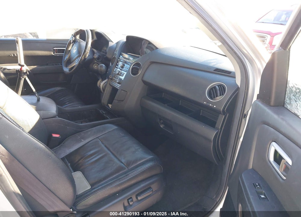 2012 HONDA PILOT EX-L VIN: 5FNYF4H54CB049037