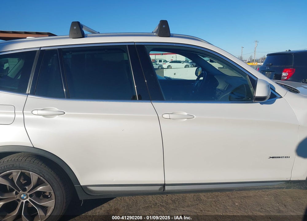2017 BMW X3 XDRIVE28I VIN: 5UXWX9C36H0T16495