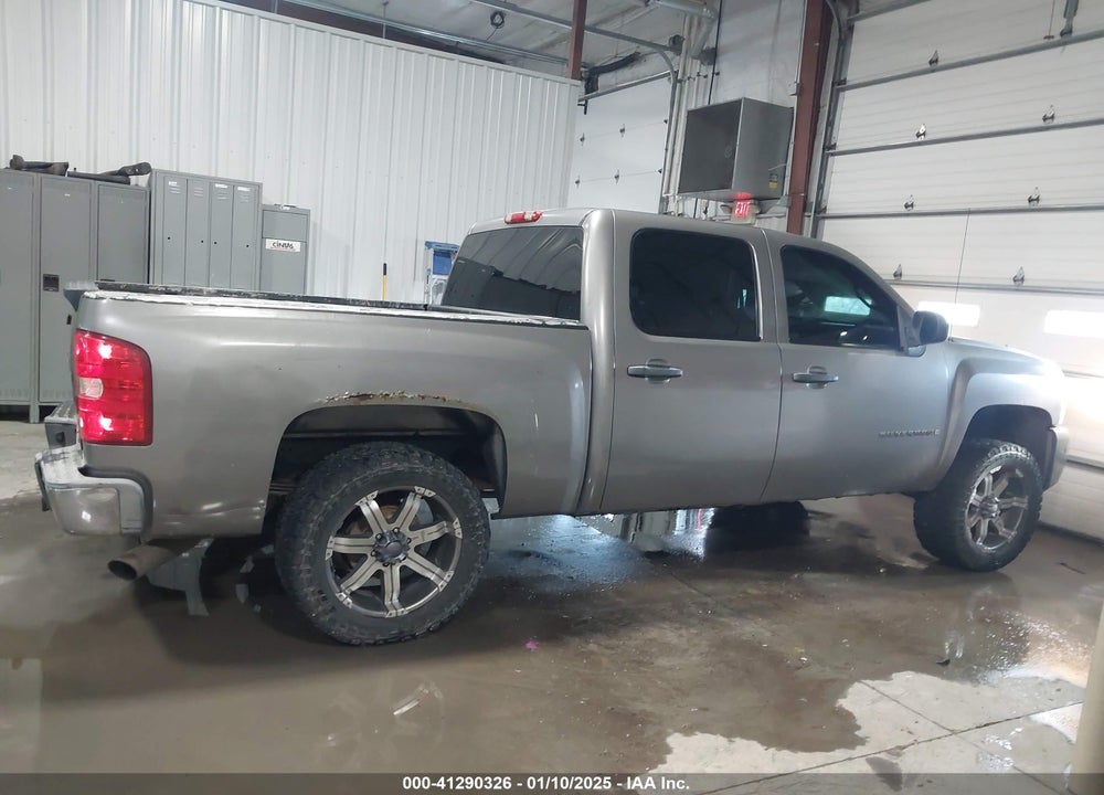 2008 CHEVROLET SILVERADO VIN: 2GCEK13M681176328