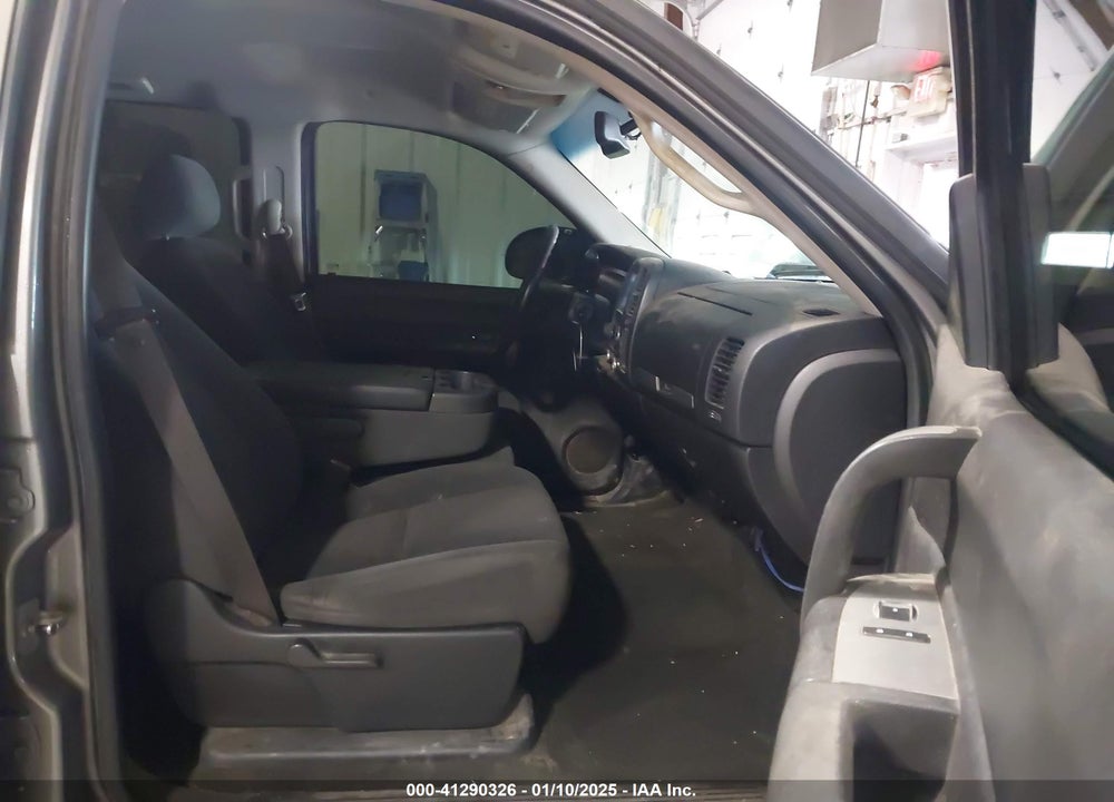 2008 CHEVROLET SILVERADO VIN: 2GCEK13M681176328
