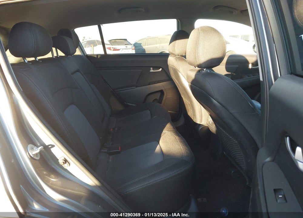 2016 KIA SPORTAGE LX VIN: KNDPB3AC8G7816197